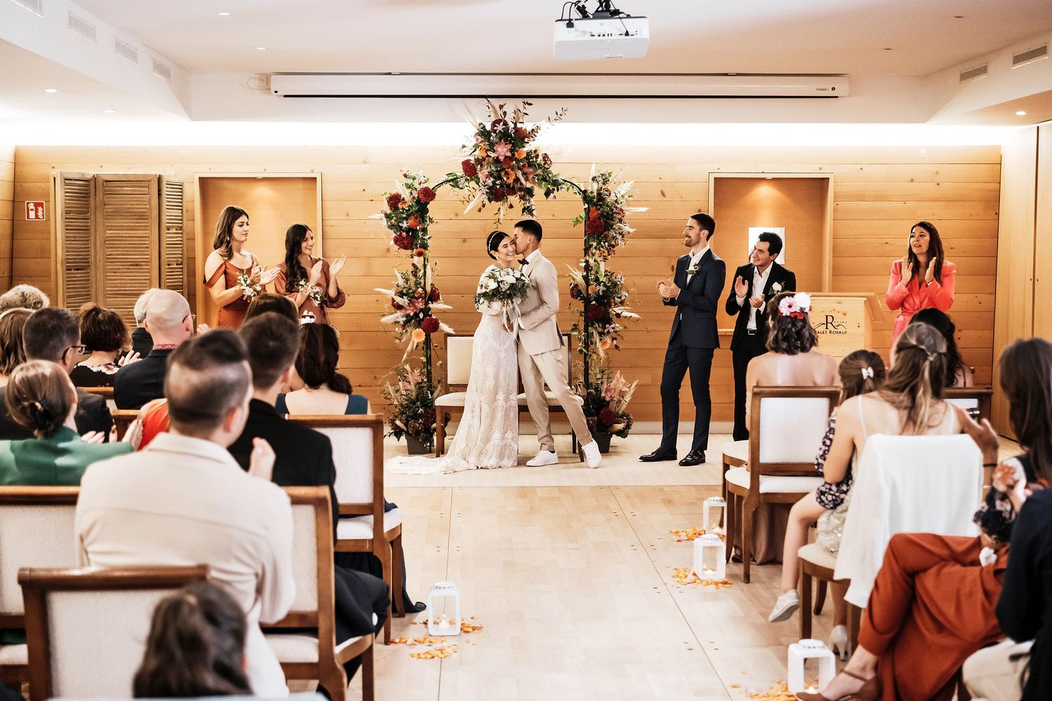 TLOOK photographe de mariage de style documentaire, au royalp à villars cérémonie de mariage