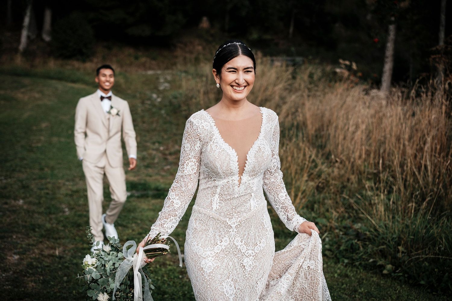 TLOOK photographe de mariage de style documentaire, au royalp à villars portrait des mariés