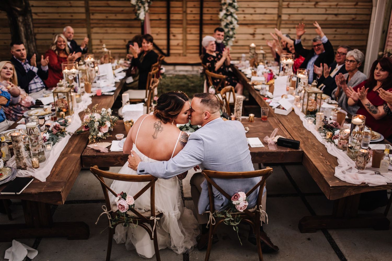 Tennessee Photographer specializing in growing with young families. Documenting all your milestones from weddings to New