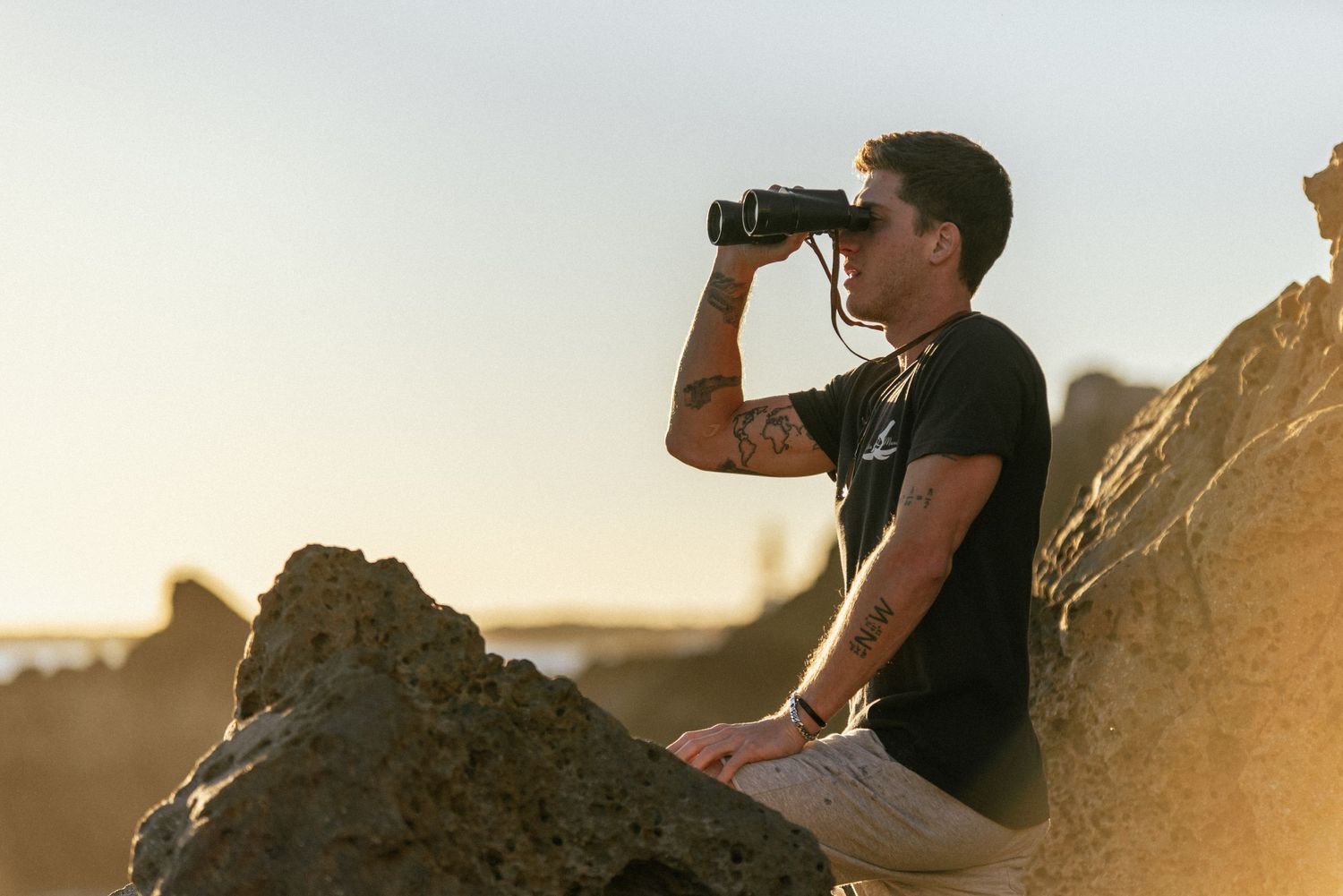 Branding T-shirt Sunset