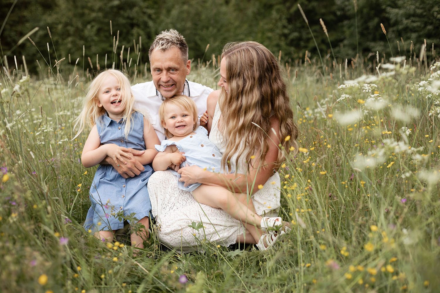 family, happy, familjefotograf, familjefotograf Örnsköldsvik