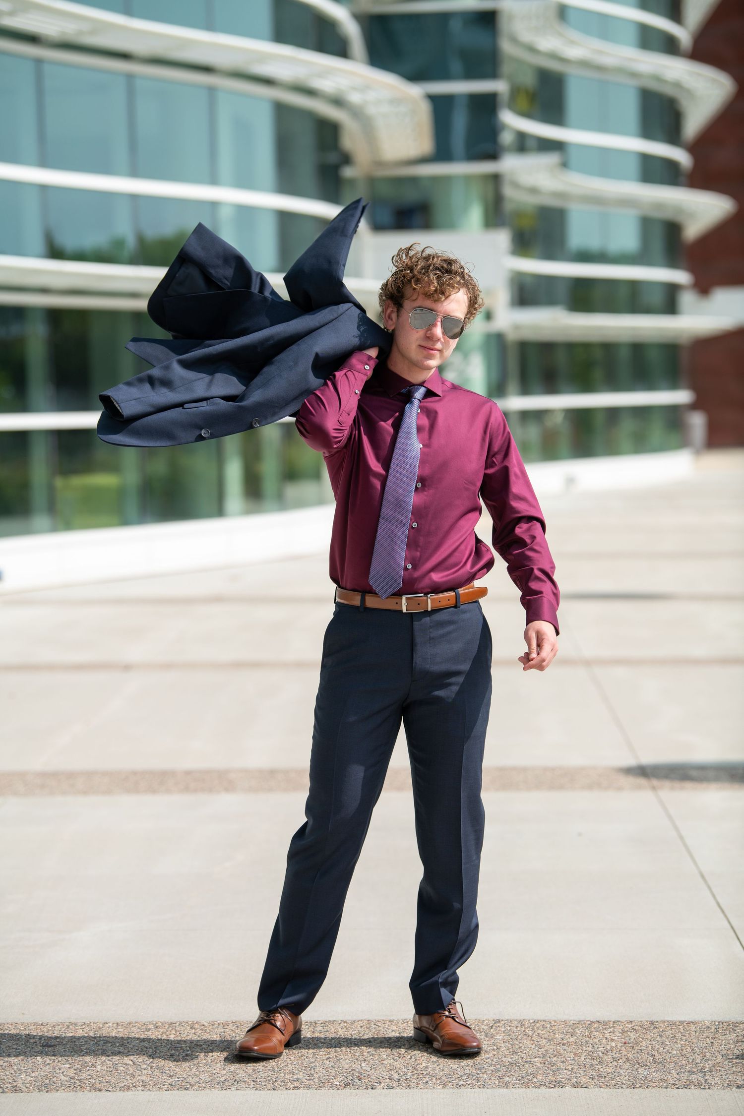 Senior Photos, Suit and Tie, Senior Photos-Rochester Minnesota, Ray Bans