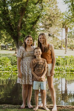 sibling photoshoot