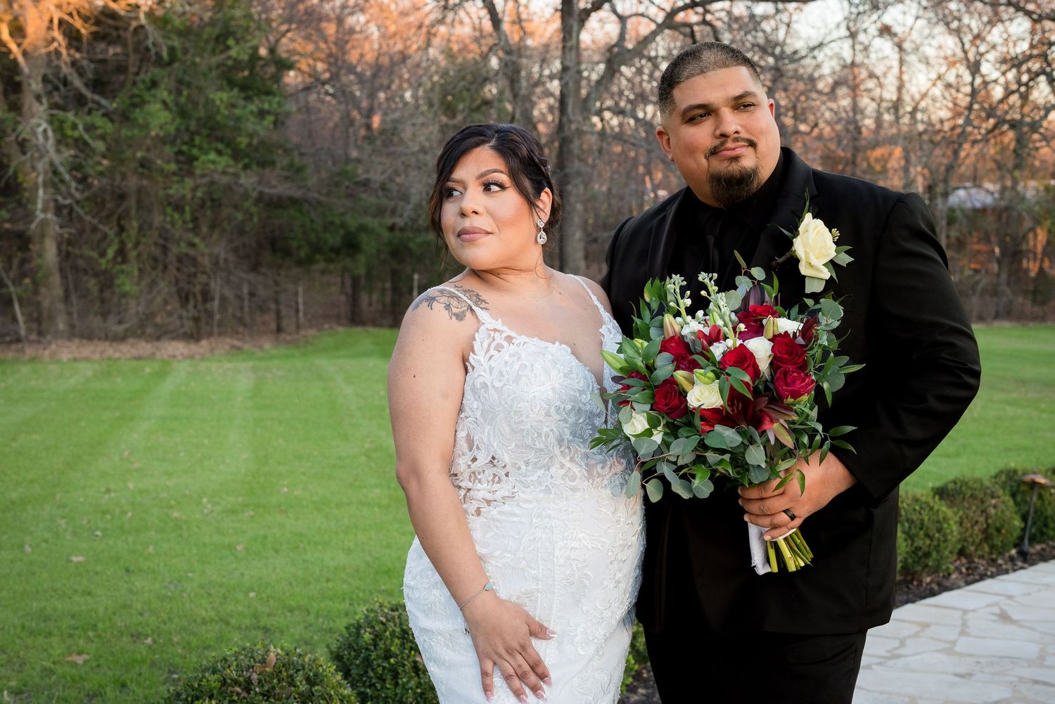 Elegant wedding posing ideas