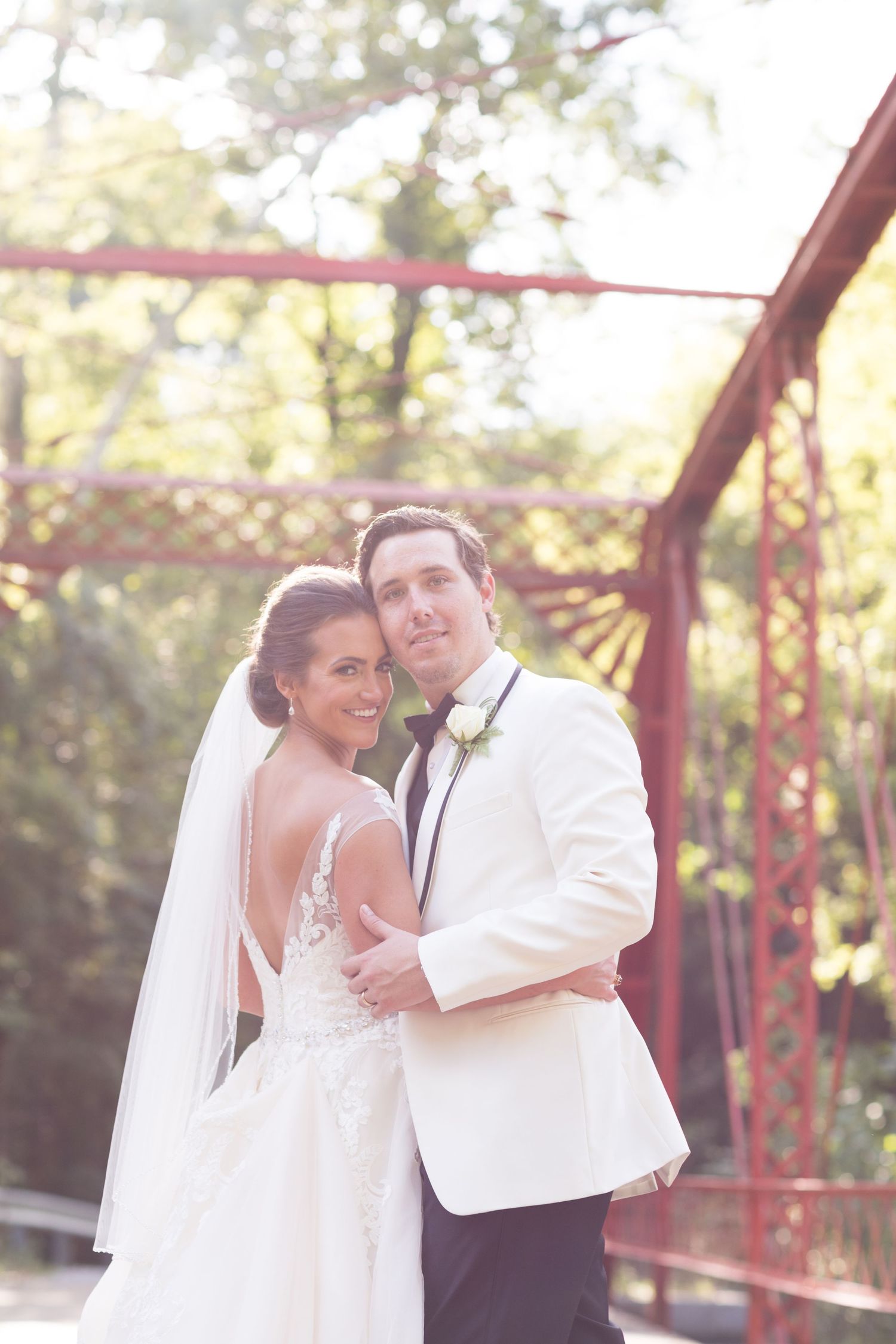 bride and groom at Holliday Bridge