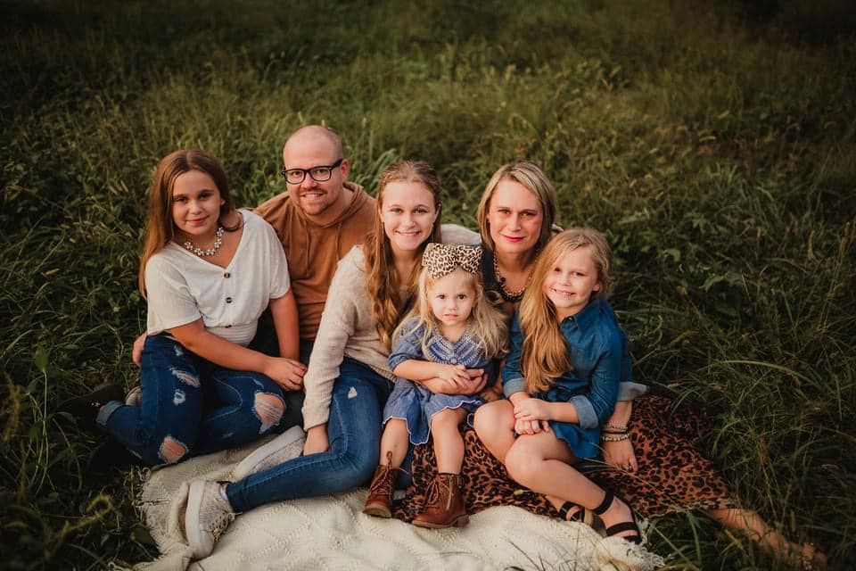 newborn_senior_family_milestone_cakesmash_SouthernIllinois_Herrin_Marion_Carterville_Benton_MtVernon-41.jpg