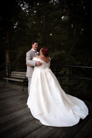 Oak Photography Wedding Photoshoot in Greensboro, North Carolina