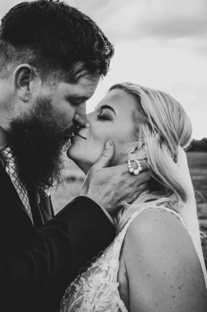 Oak Photography Wedding Photoshoot in Greensboro, North Carolina