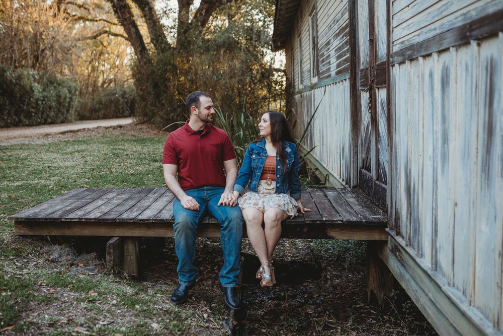 Lafayette, Louisiana based Wedding + Family Photographer