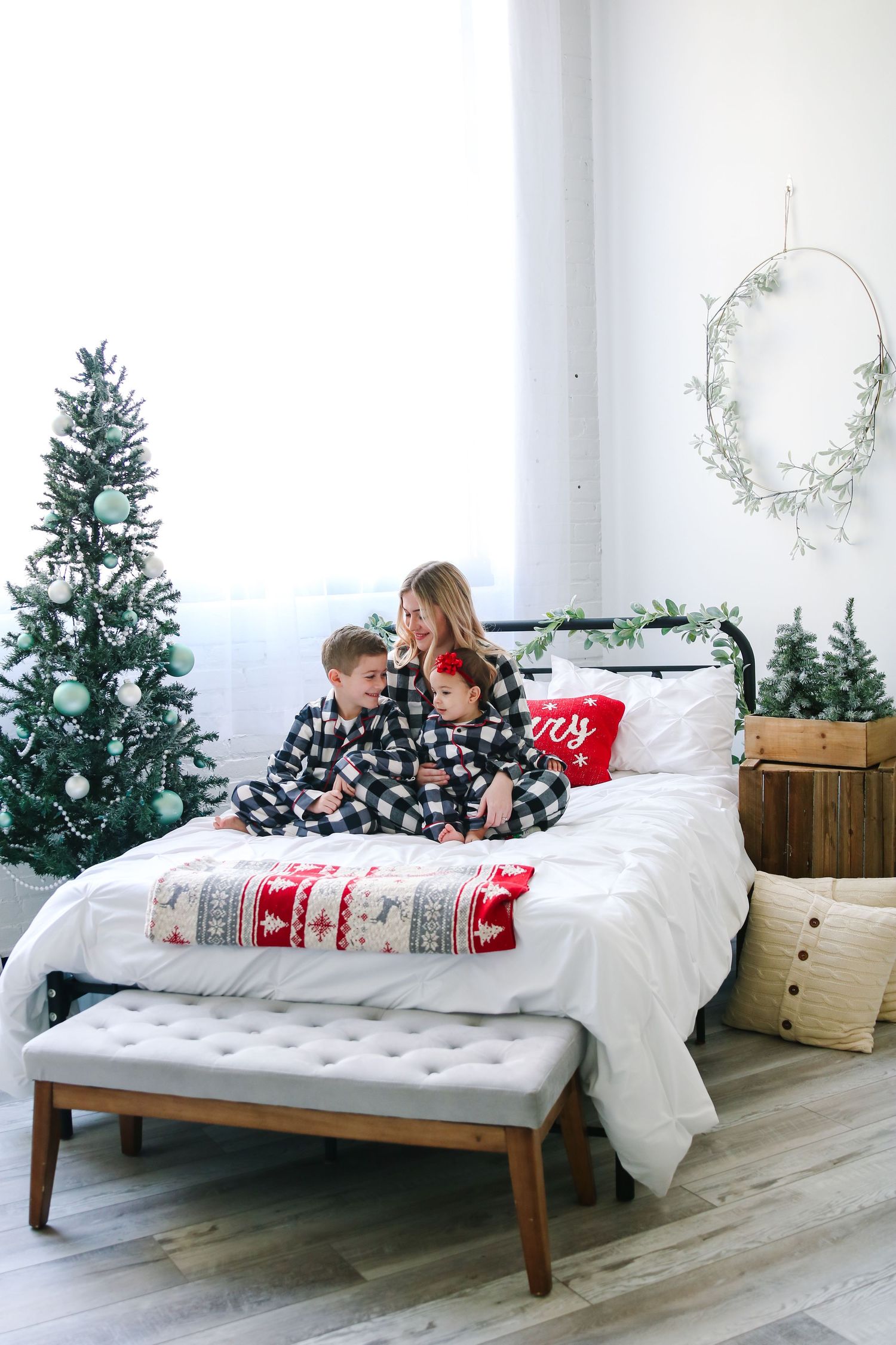 Juve Photography Christmas Holiday photography mini sessions Saint Paul Minnesota