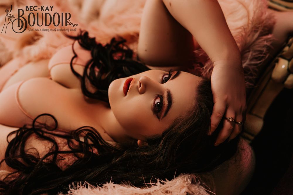 boudour boudiour bodouir boudouir boudoir model boudoir photographer kay guide mikki and me what is boudoir bec Francis