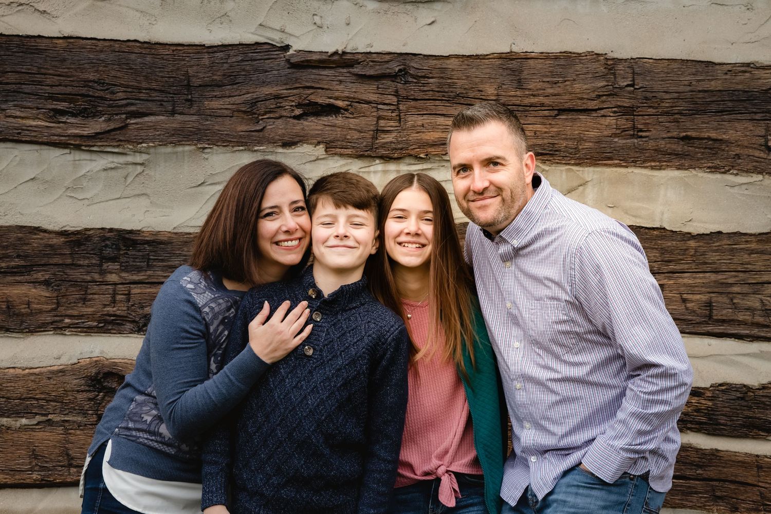 Senior photographer in the Beaver County Area with over 10 years of experience.