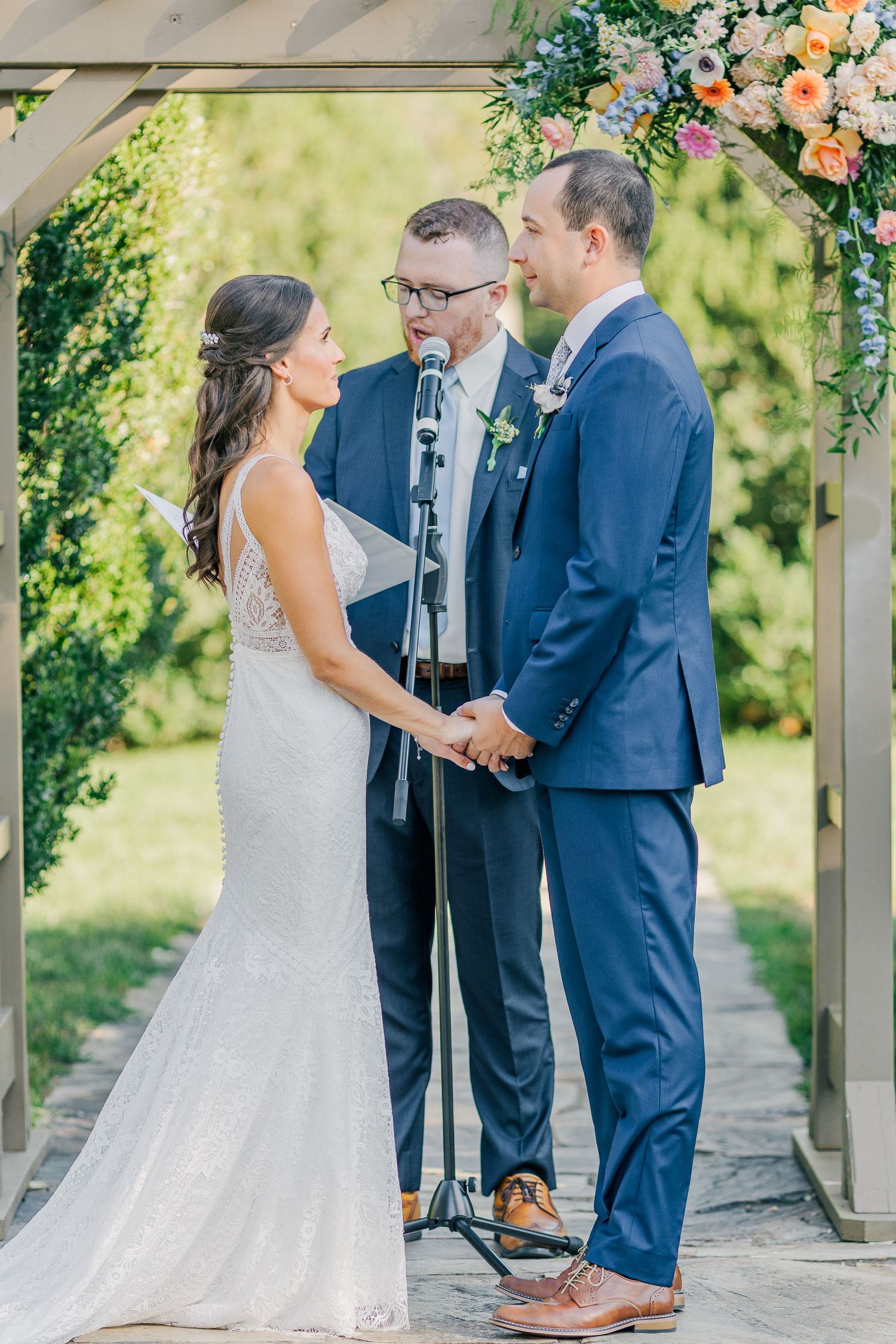 RUST MANOR HOUSE LEESBURG VIRGINIA WEDDING PICTURES CEREMONY