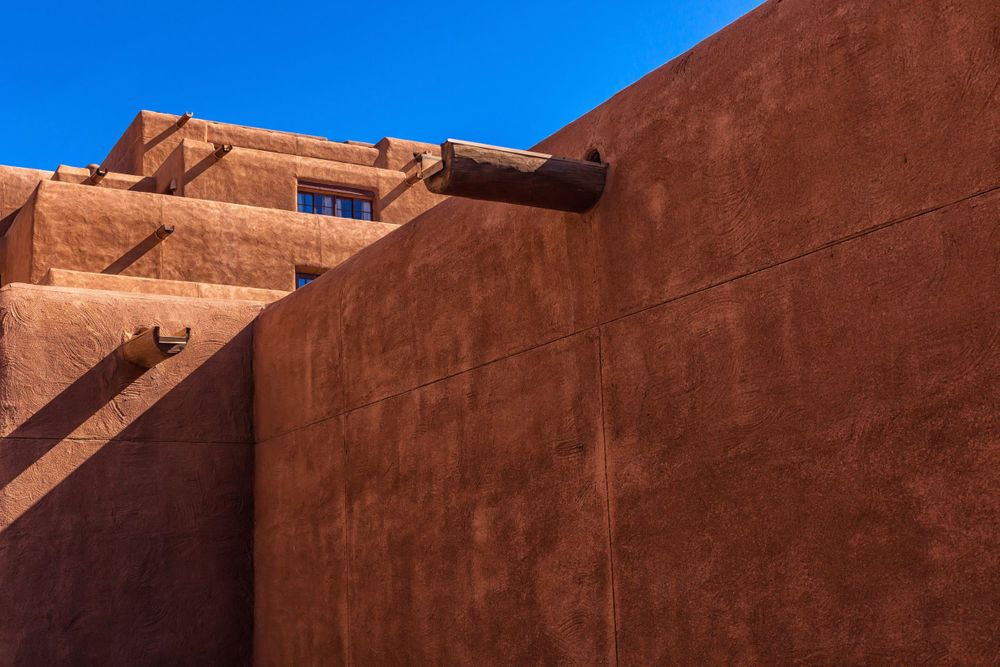 Adobe building and blue sky in Santa Fe, New Mexico