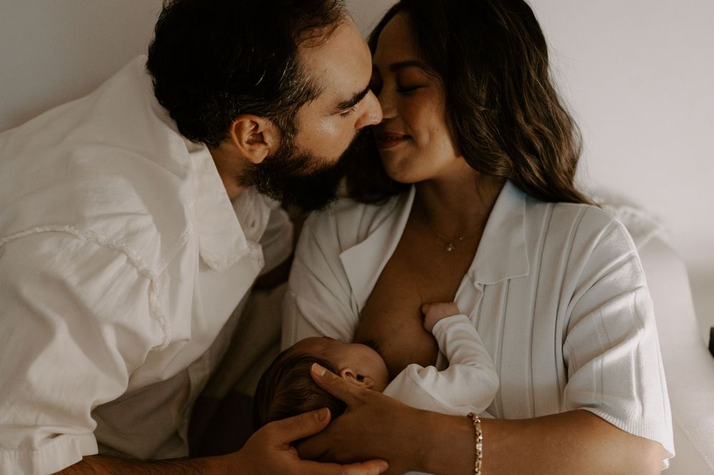 family / newborn home photography session in toronto vaughan canada