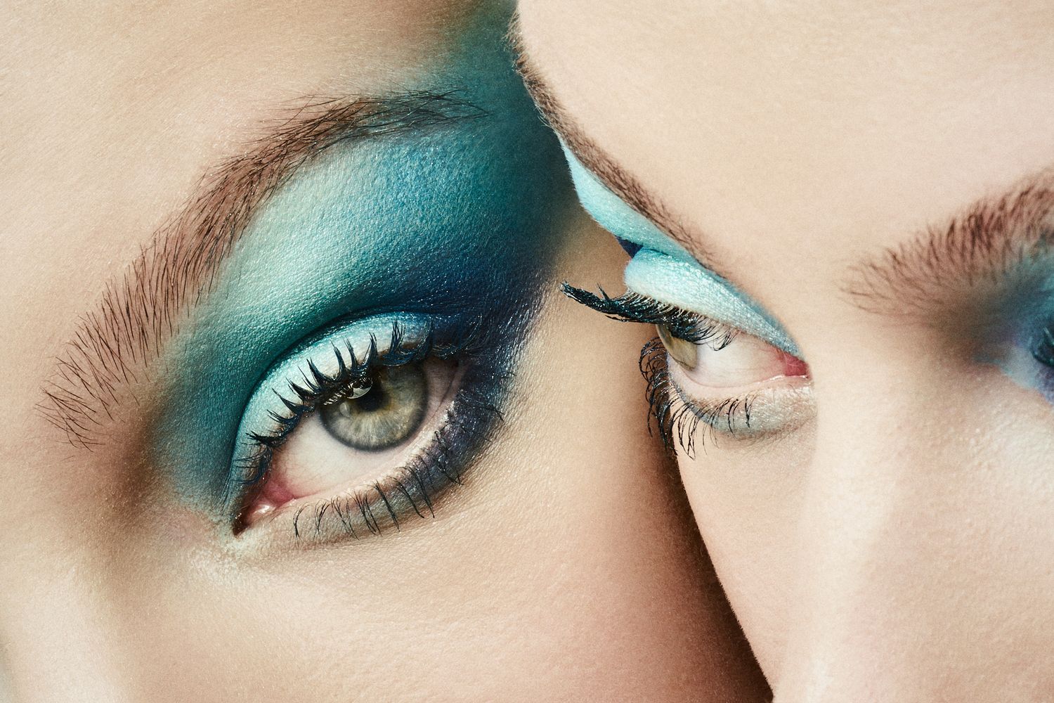 Make Up Eyeshadow Photo Commercial Macro Photography Close Up  by Dominik Zky Photography