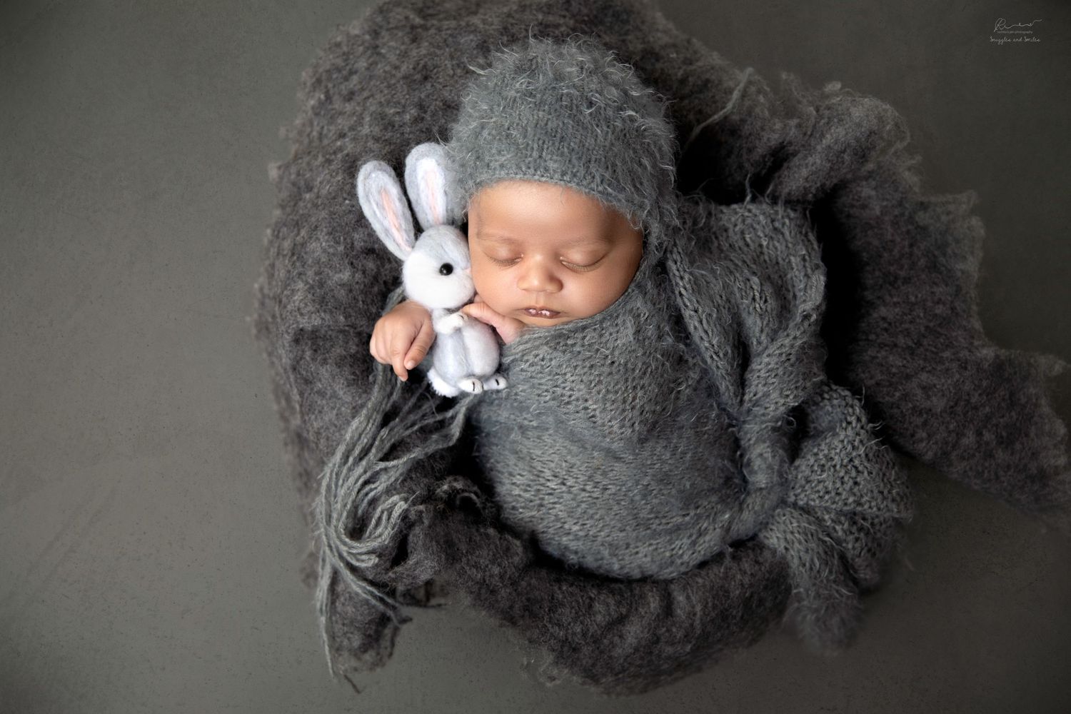 best maternity and Newborn Photoshoot in mumbai