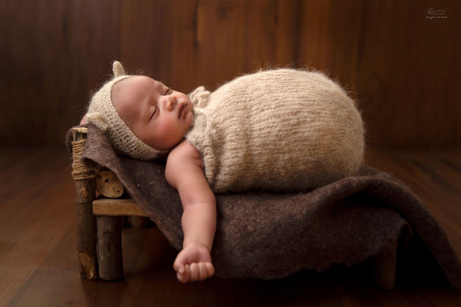 best maternity and Newborn Photoshoot in mumbai