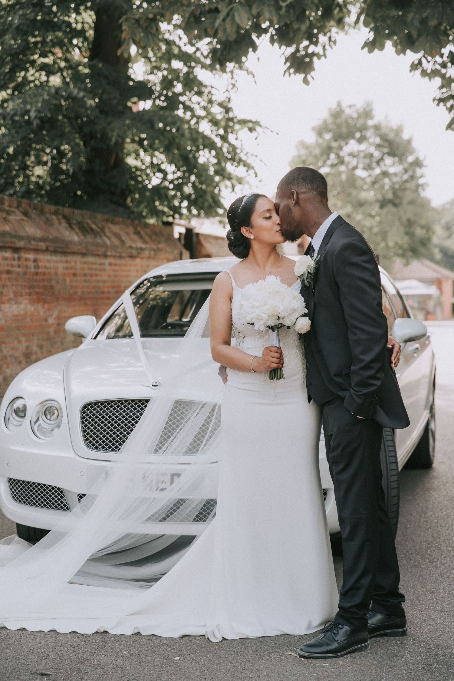 langtons registry office, professional couple wedding photos, wedding photographer in hornchurch, essex