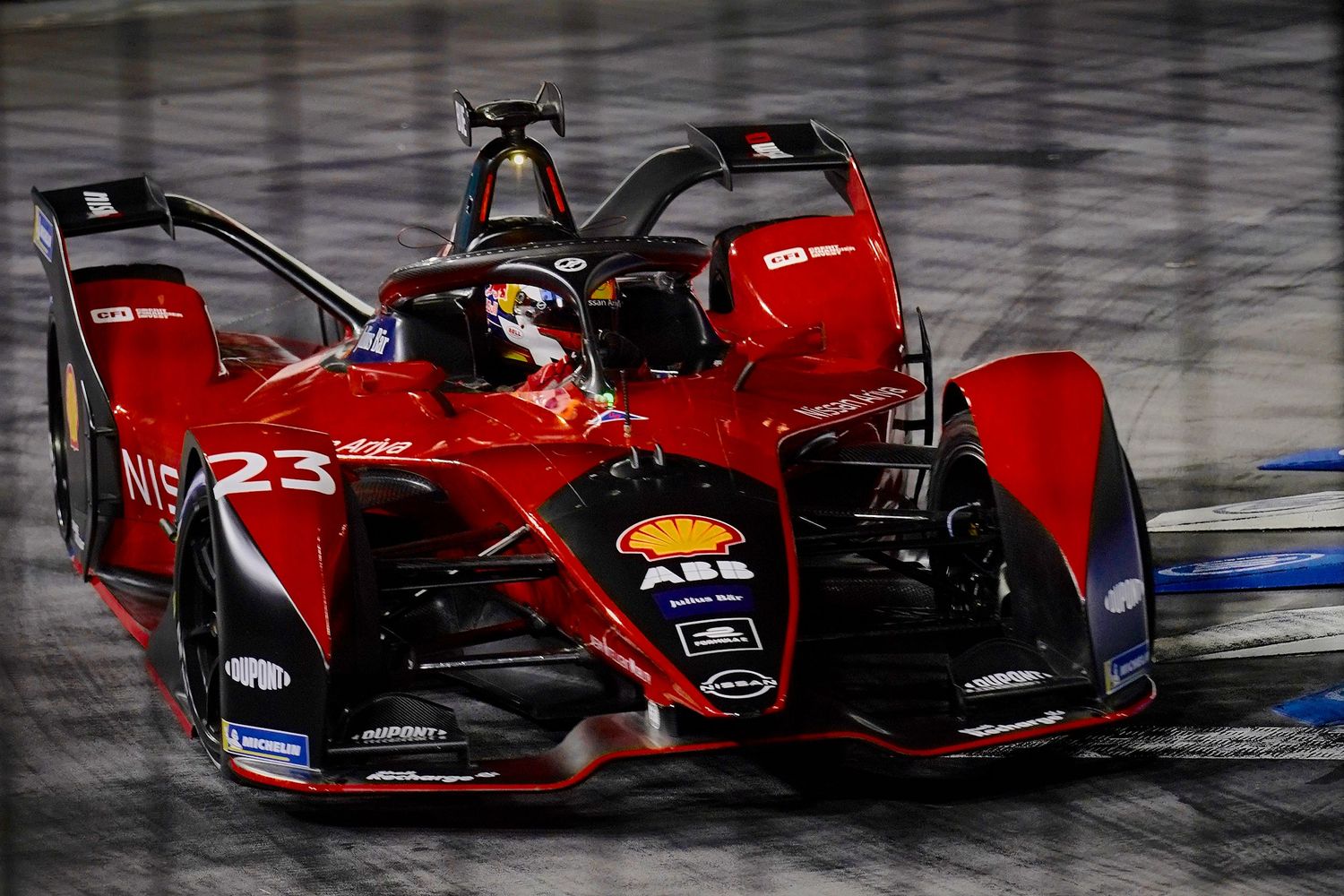 High-speed cornering action at the Formula E London E-Prix – ExCeL London, 31st July 2022.