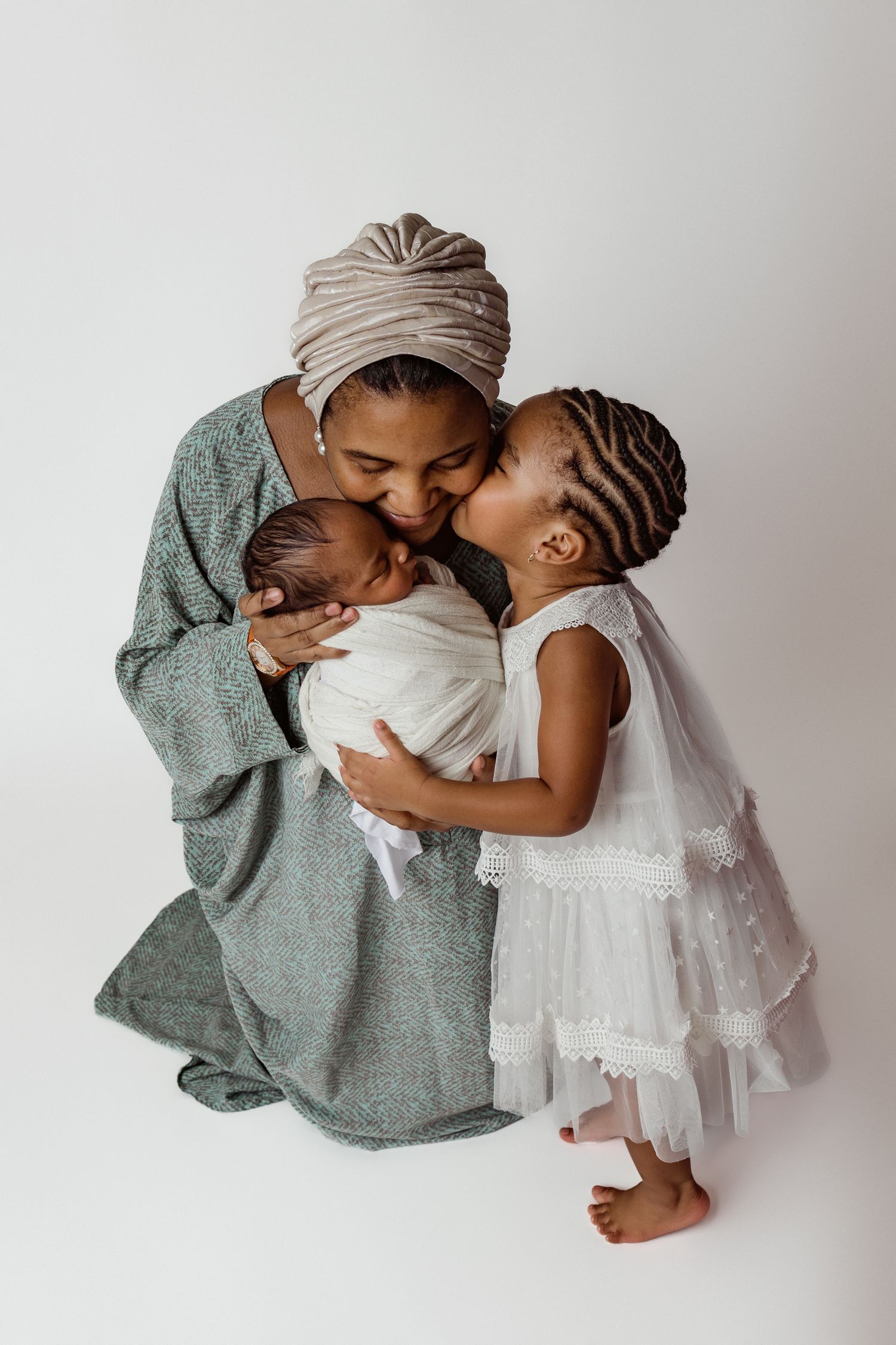 newborn & family photography miami, professional family portraits, newborn photography near me