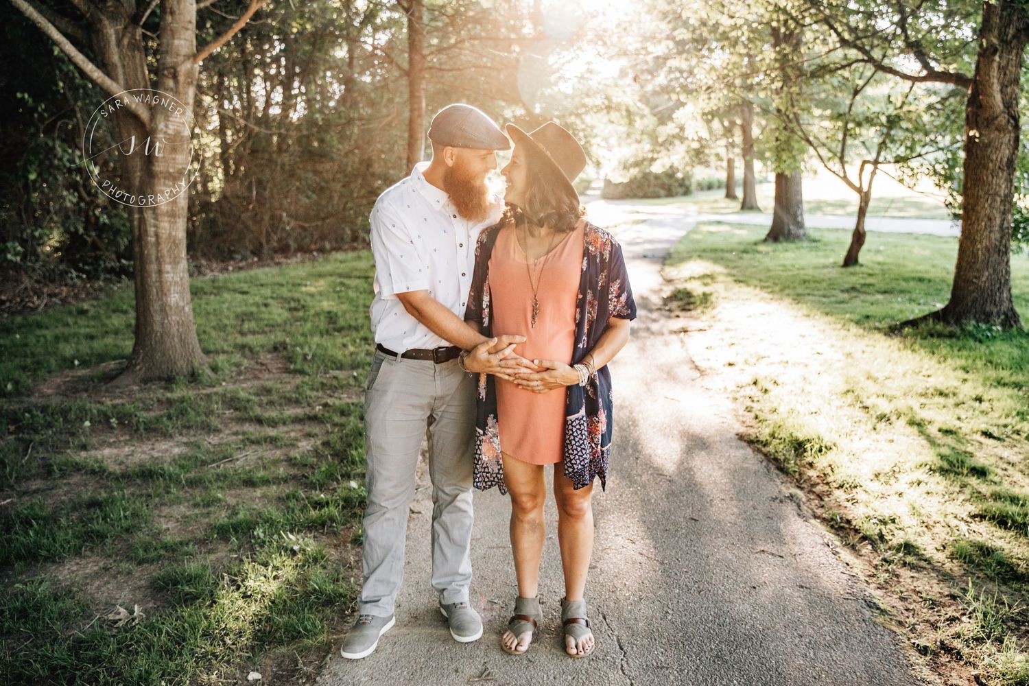Expectant couple in Fayetteville Arkansas