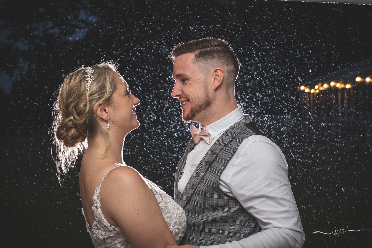 Rain during the wedding day, wedding photographer in Hampshire