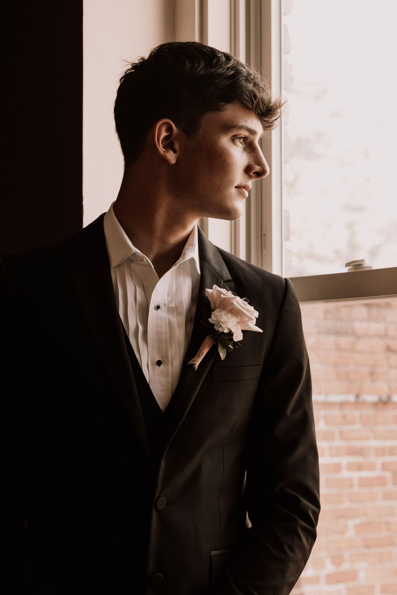 Wedding Photos by Angelea Rose Photography Wedding Portraits Servicing Kansas City & Springfield, MO