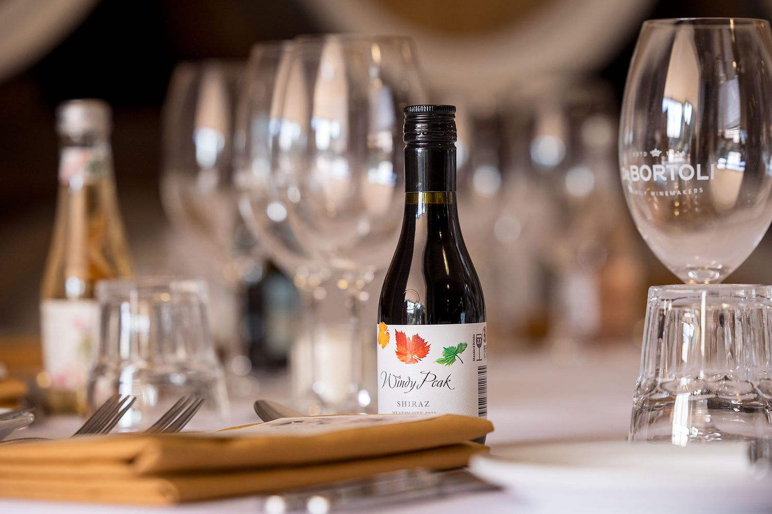 Table setting at De Bortoli Rutherglen Estate captured by Jason Robins Photography