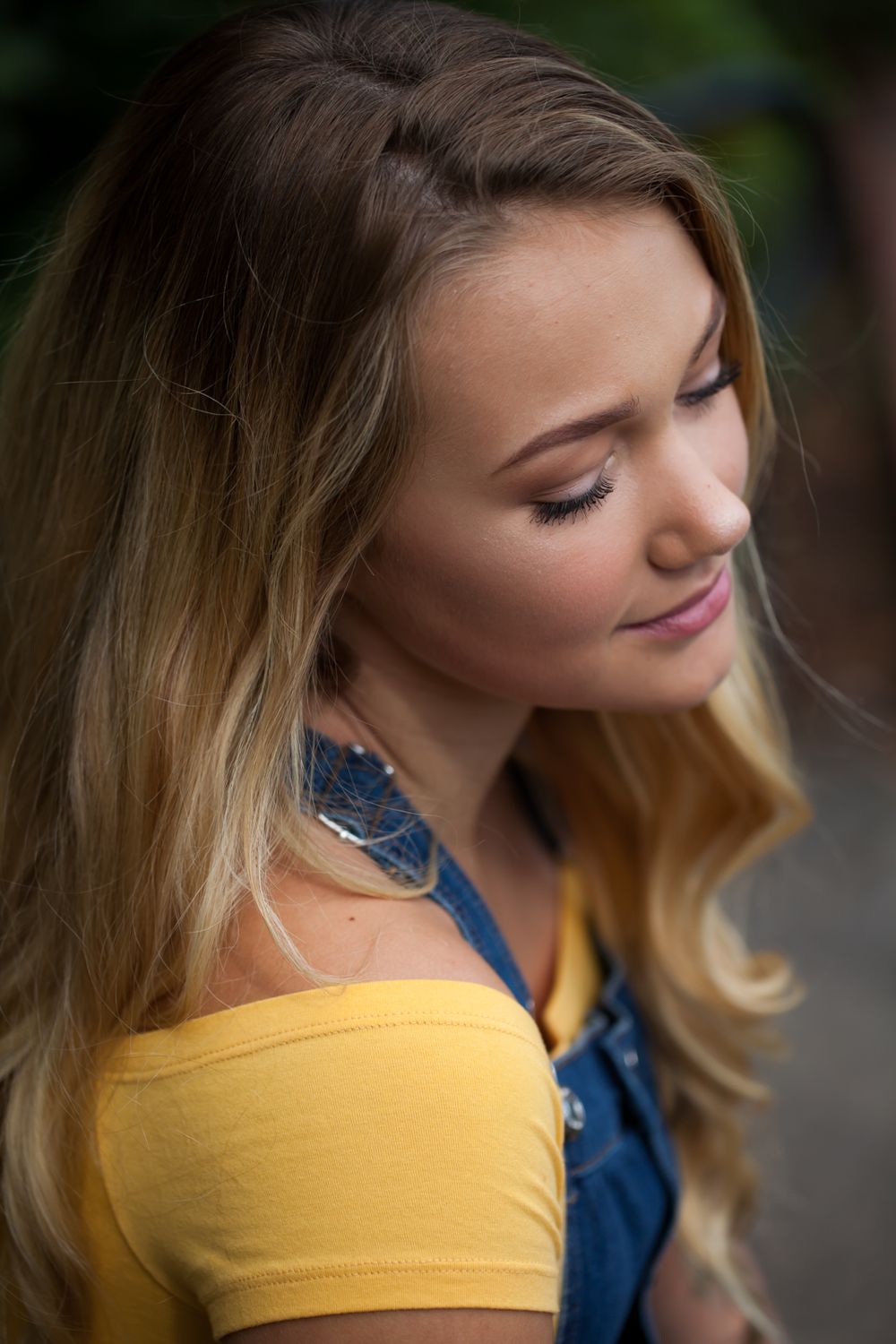 Pacific Northwest senior portraits capturing natural beauty, authentic moments, and timeless outdoor senior photography in the PNW.