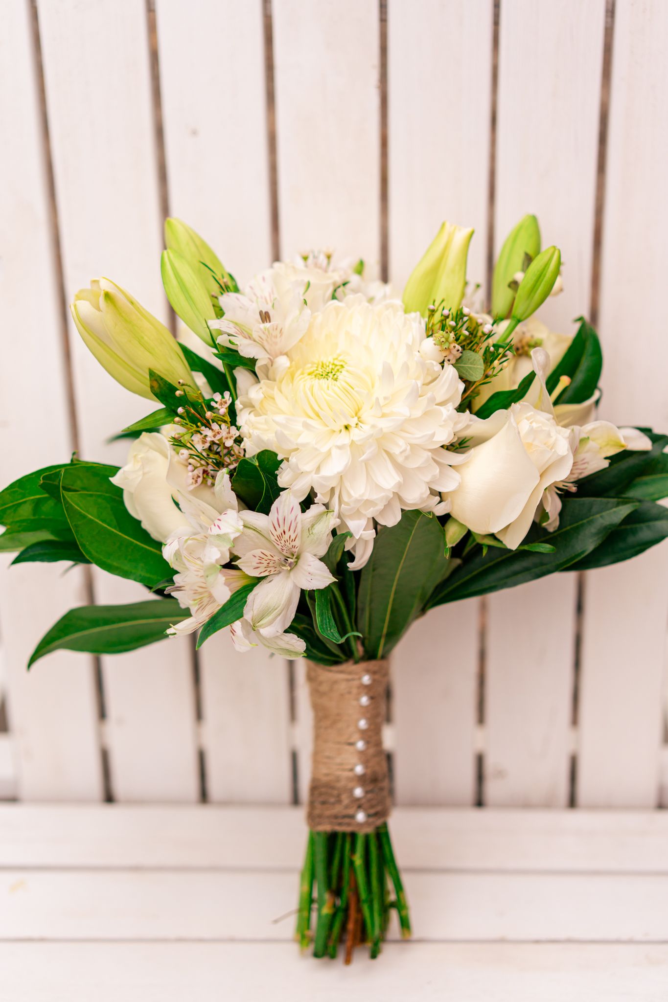 bride's white bouquet