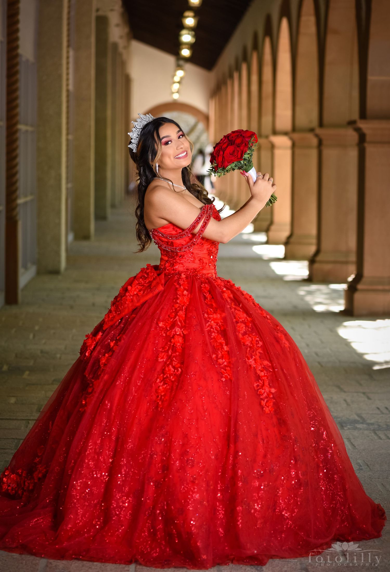QUINCE IN A RED QUINCE DRESS PHOTOSHOOT QUINCEANERA PHOTOGRAPHY FOTOLILLY PHOTOGRAPHY DFW’S BEST QUINCE PHOTOGRAPHERS