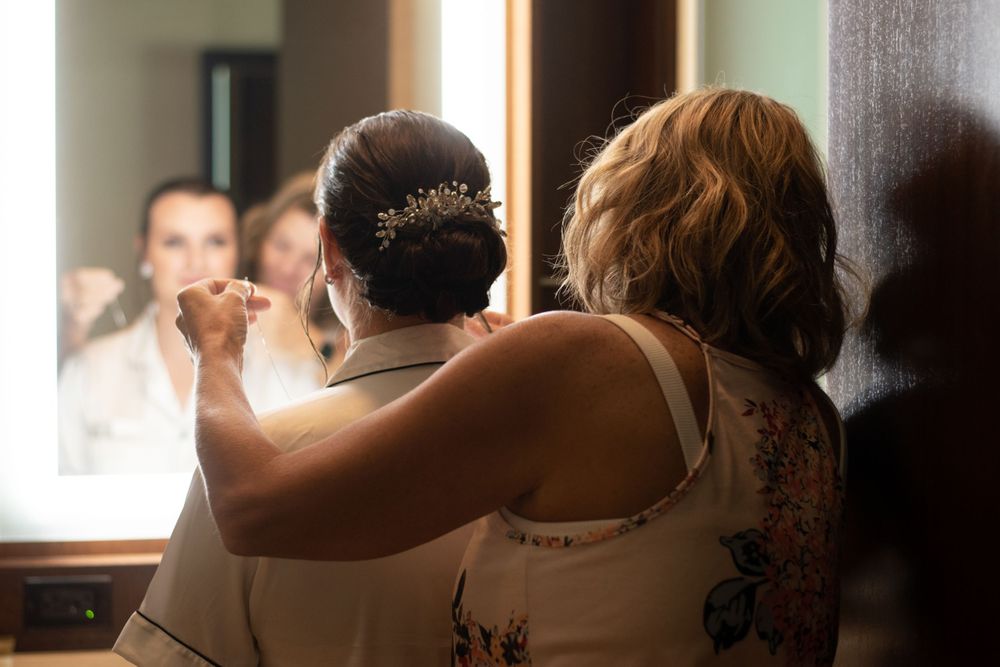mom and bride poses