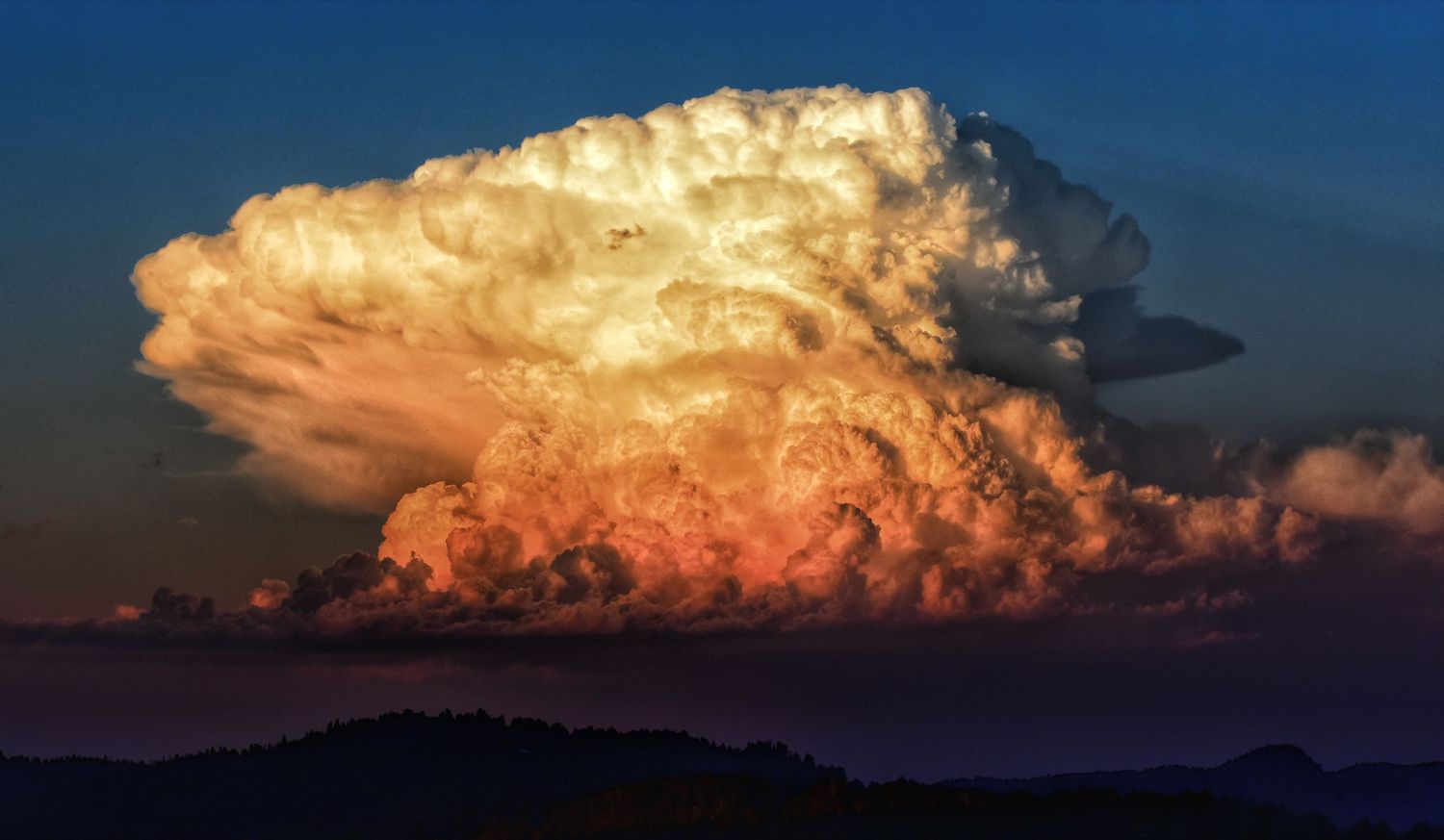 monster cumulonimbus cloud landscape sunset rural photo photography photographer northern colorado fine art nature