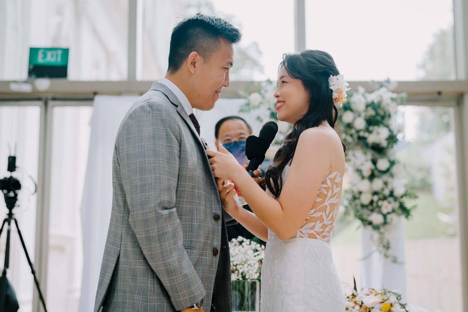 emotional and candid wedding photography at singapore national museum by a documentary-style wedding photographer