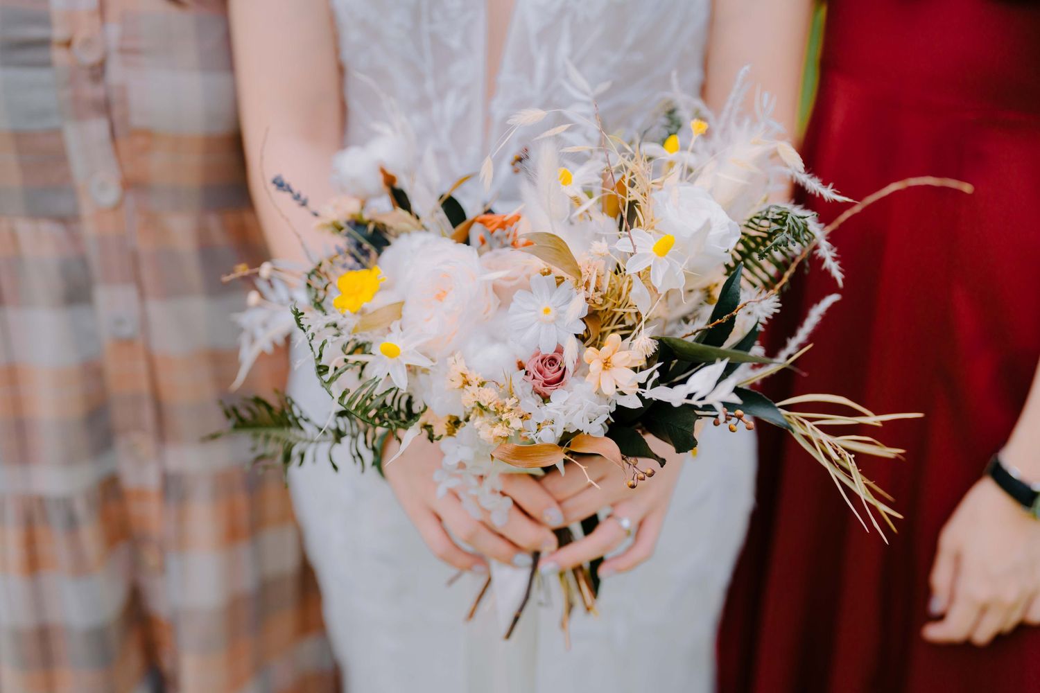 dried flowers wedding bouquet