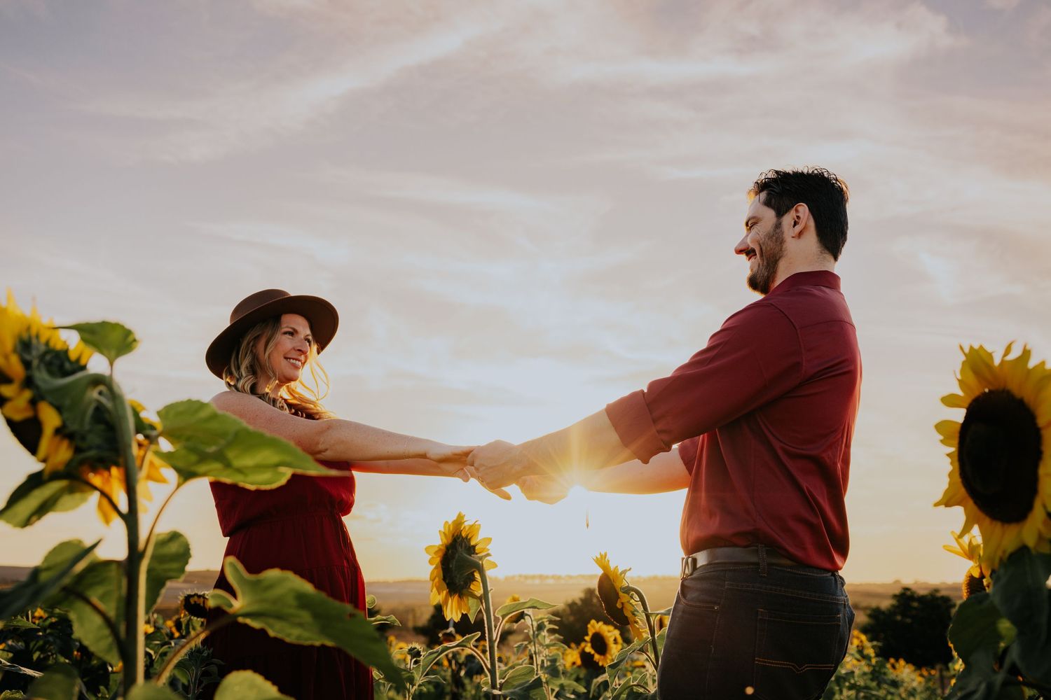 Sunflower Magic: Family & Couple Mini Photo Sessions at Southern Hill Farms in Clermont, FL