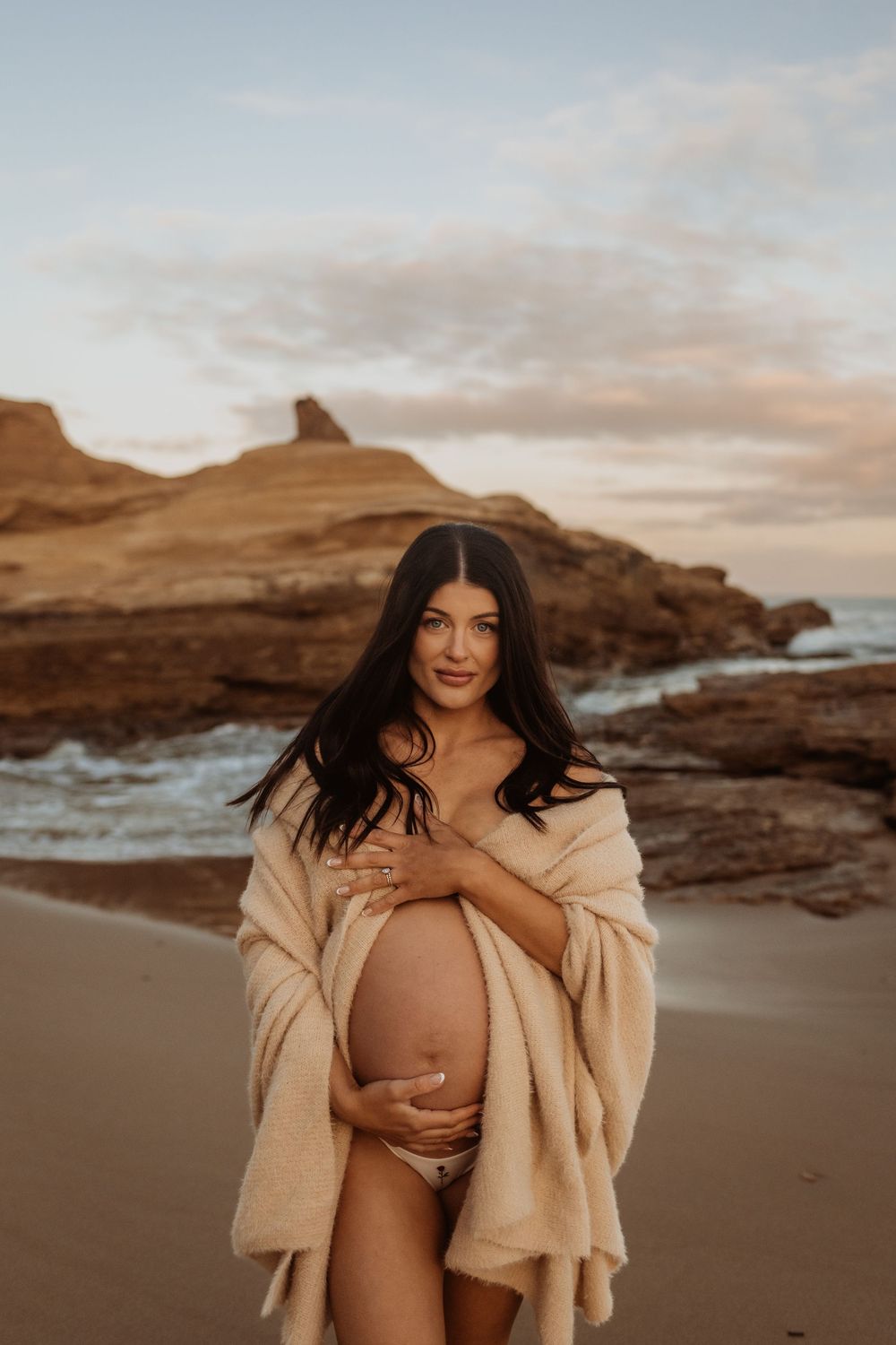 Maternity photograph on the beach at sunset by Jessica Henderson Photography, Geelong Photographer