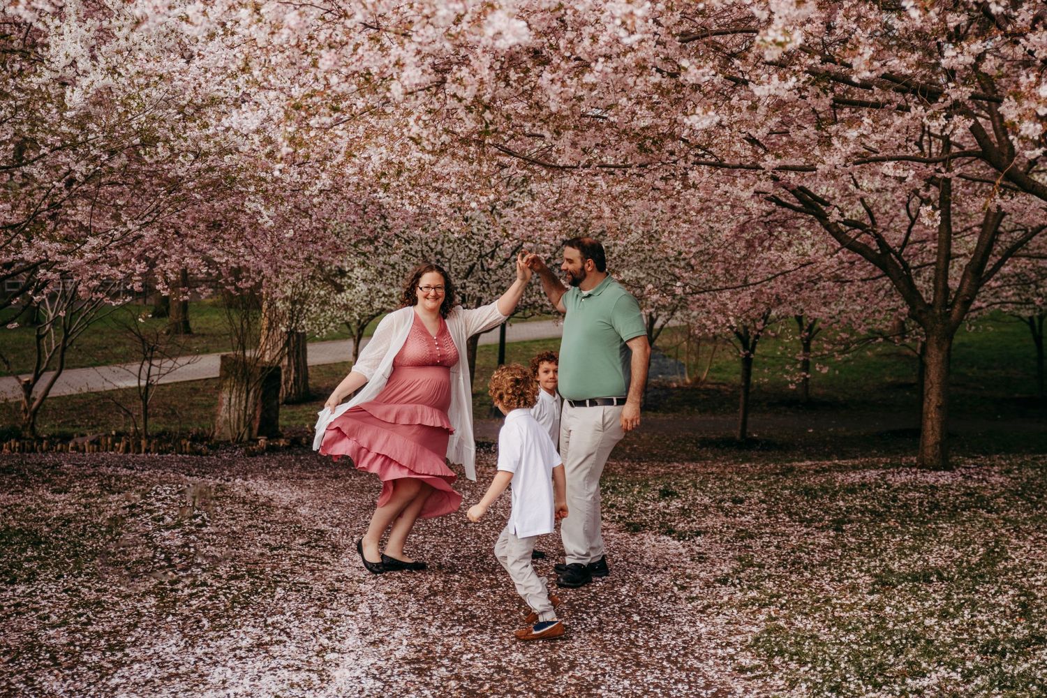 family session outdoor cherry blossoms photography buffalo local ny wny east aurora