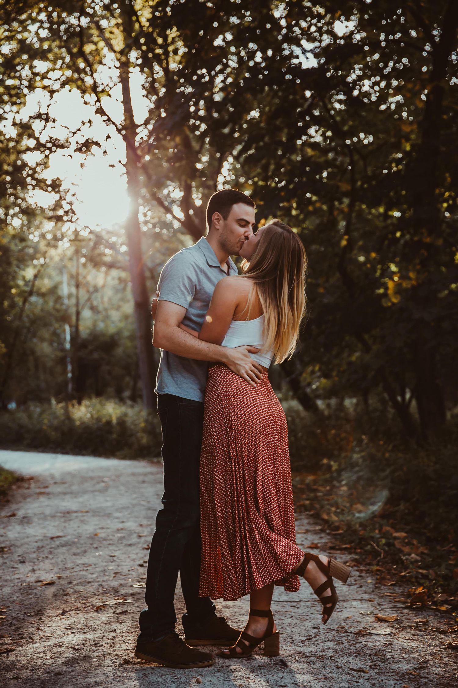 chicago couple in illinois engagement photography at fullersburg park golden hour photos