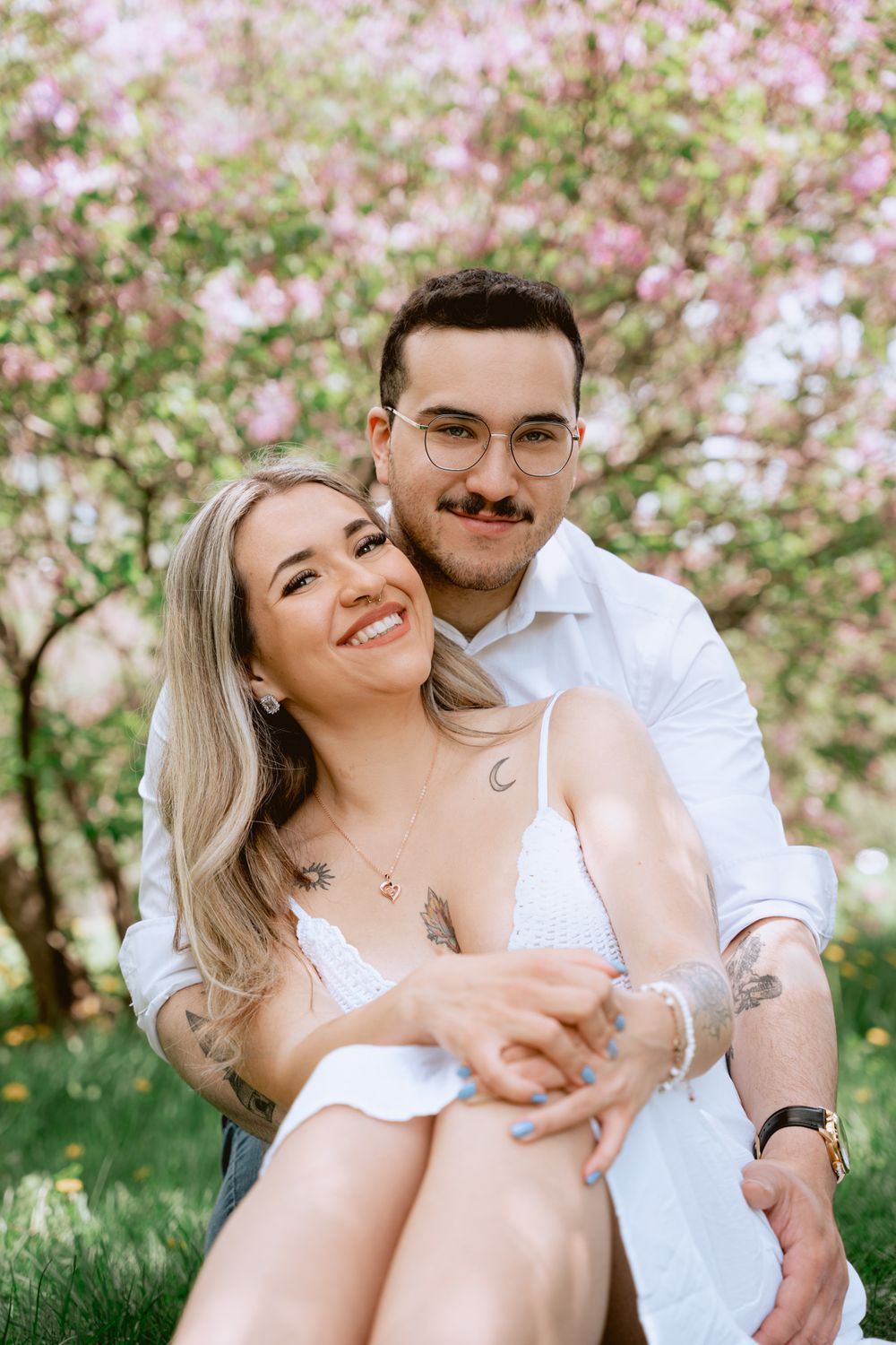 Séance photo de couple à Montréal au jardin botanique