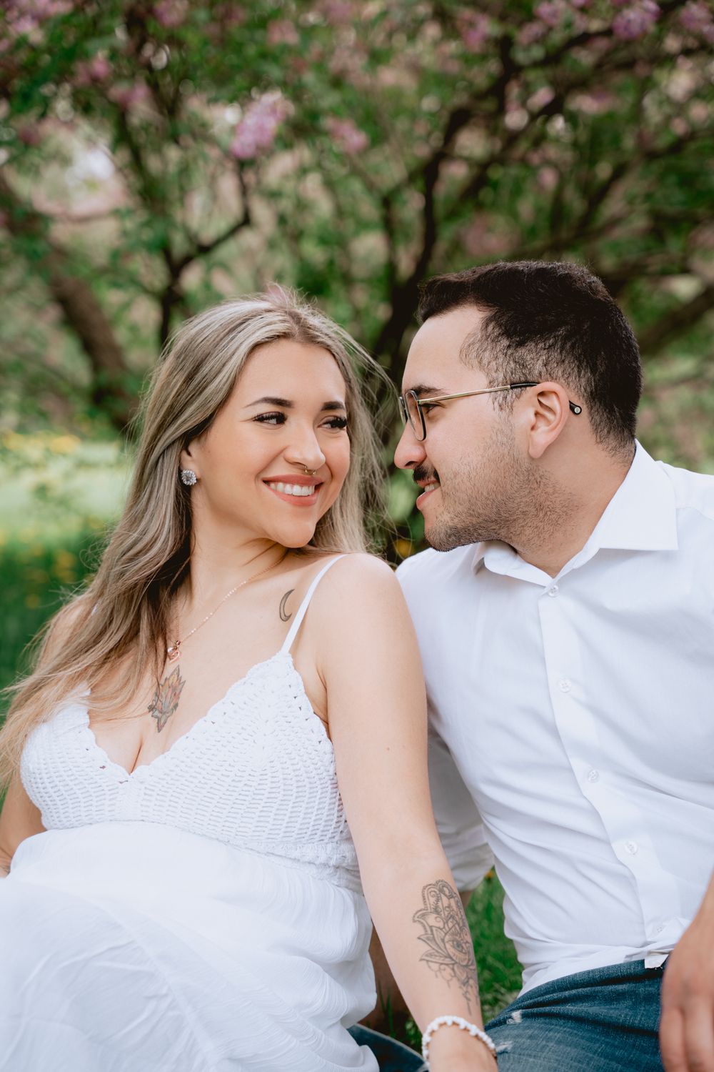 Séance photo de couple à Montréal au jardin botanique