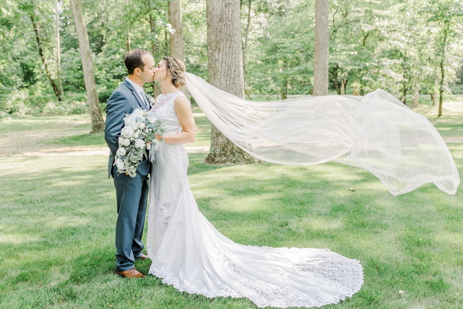 RIVERSIDE WEDDINGS FREDERICKSBURG WEDDING PHOTOGRAPHER