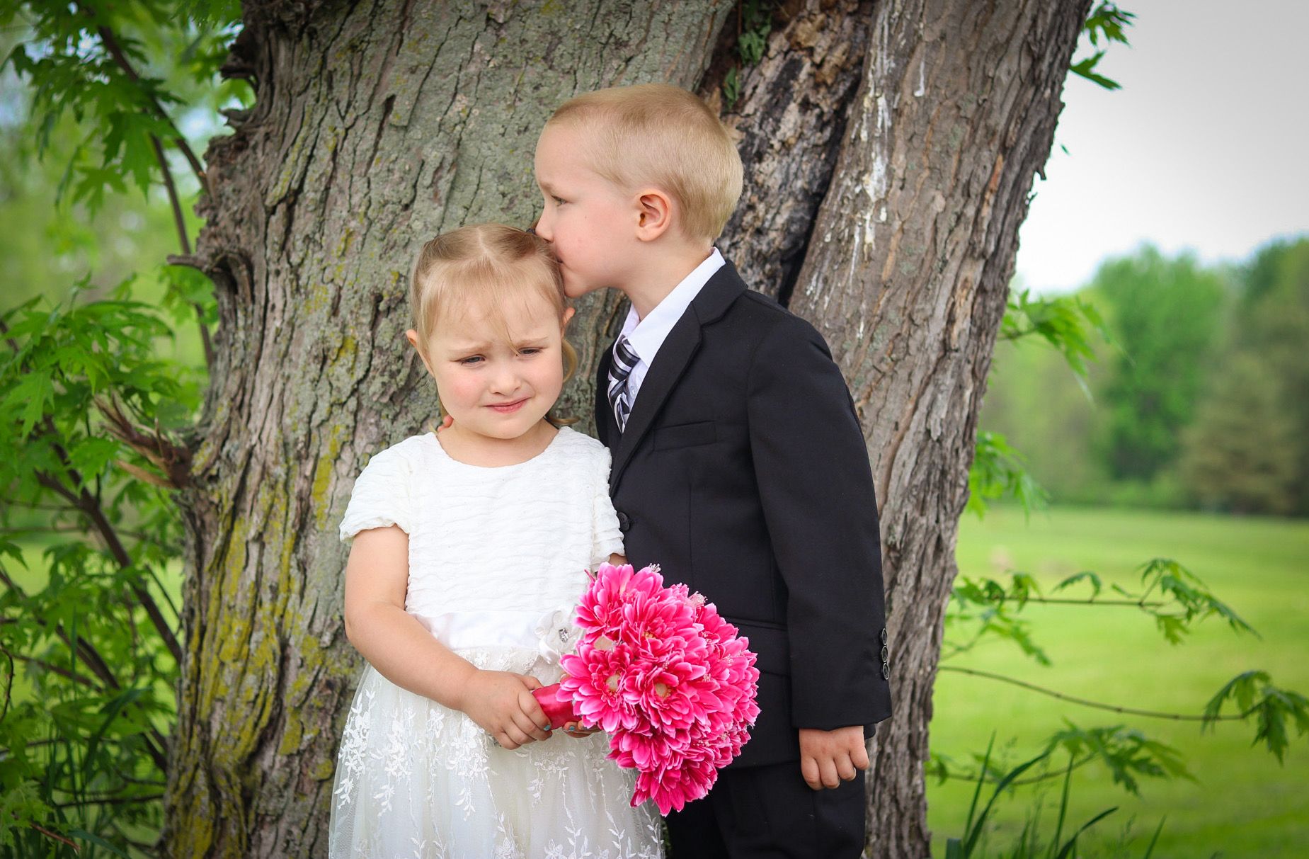 Let Pleasant Photography do your children's photoshoot quickly and professionally! Naomi Parfitt