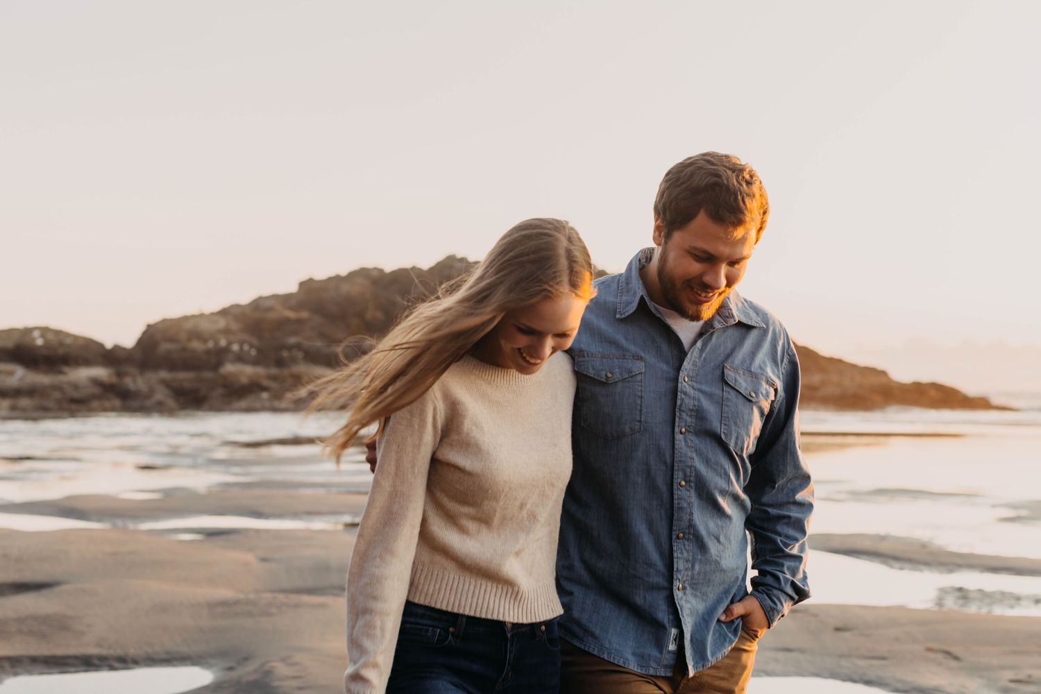 Engagement Session on the Washington Coast