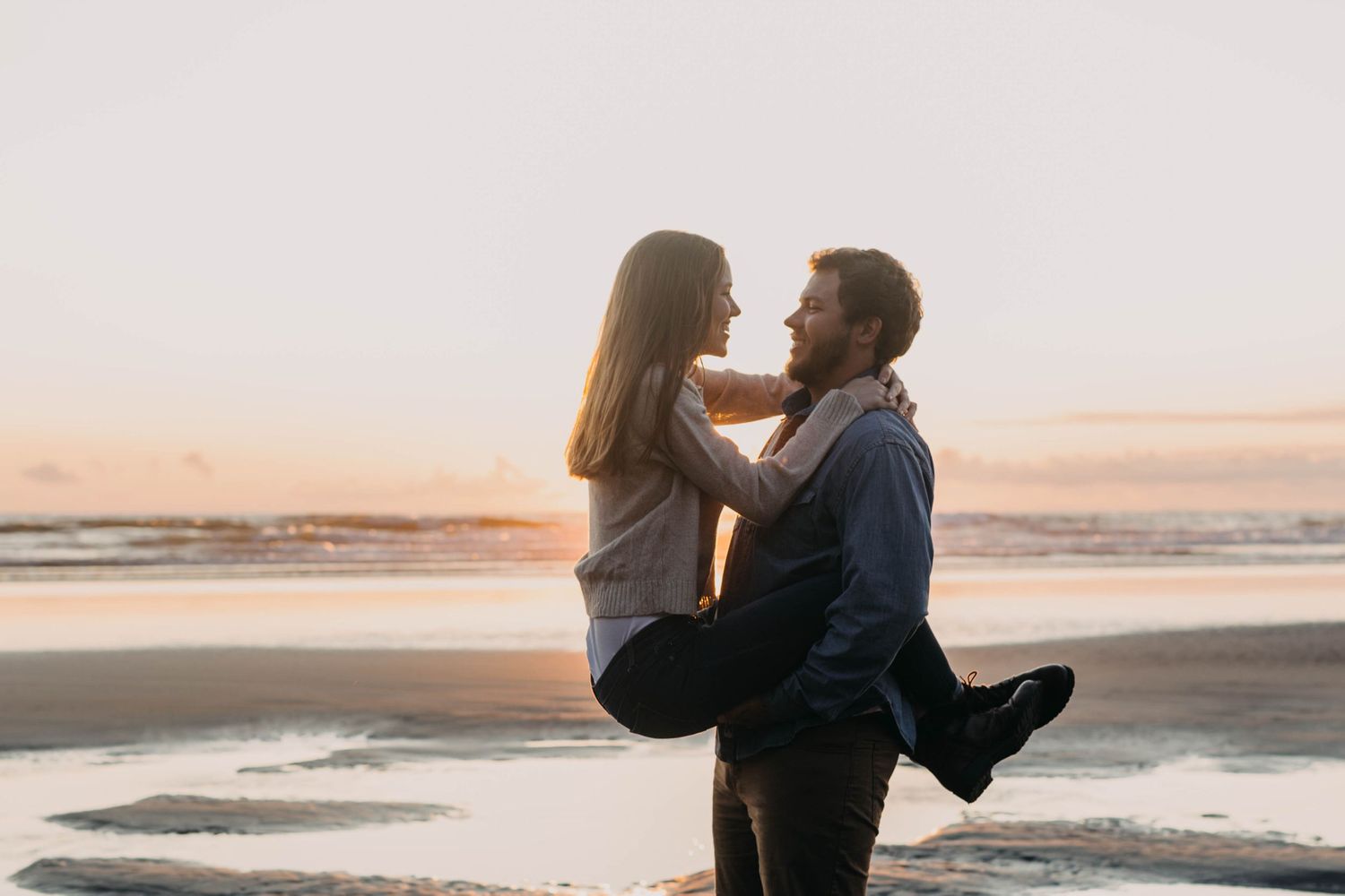 Engagement Session on the Washington Coast