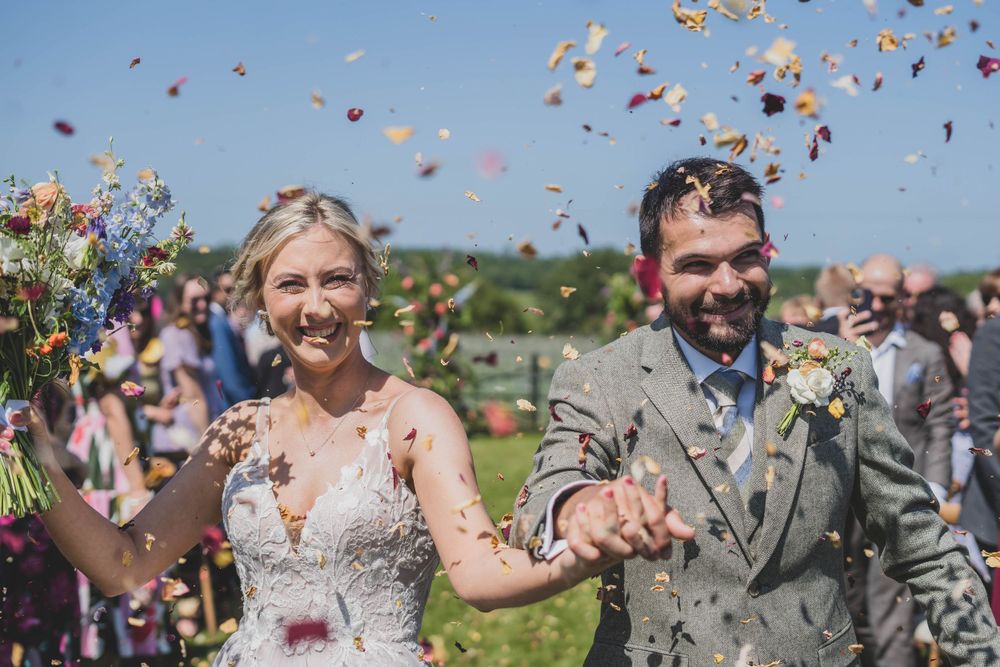 beautiful confetti walk