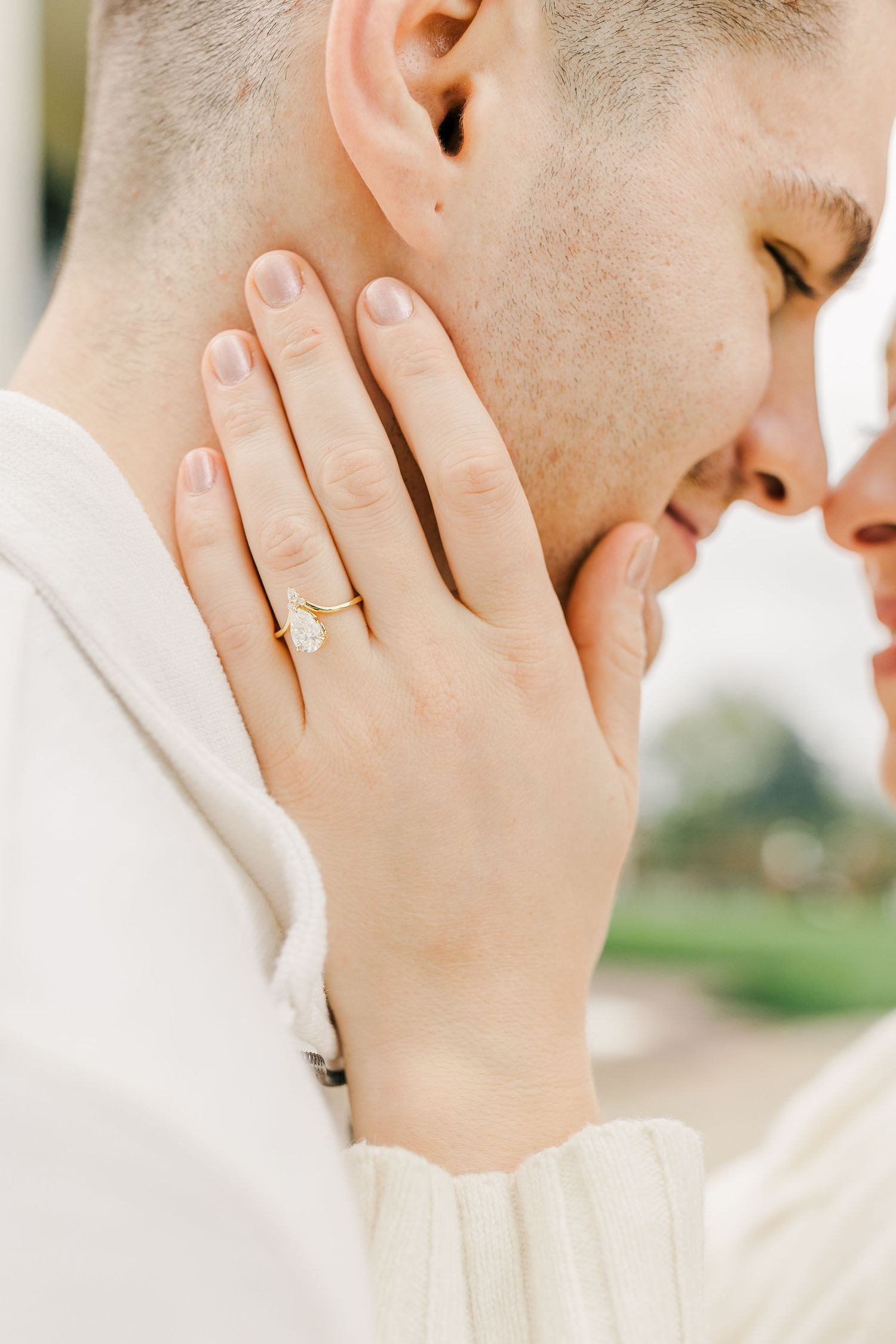OATLANDS HISTORIC HOUSE LEESBURG VIRGINIA ENGAGEMENT PICTURES