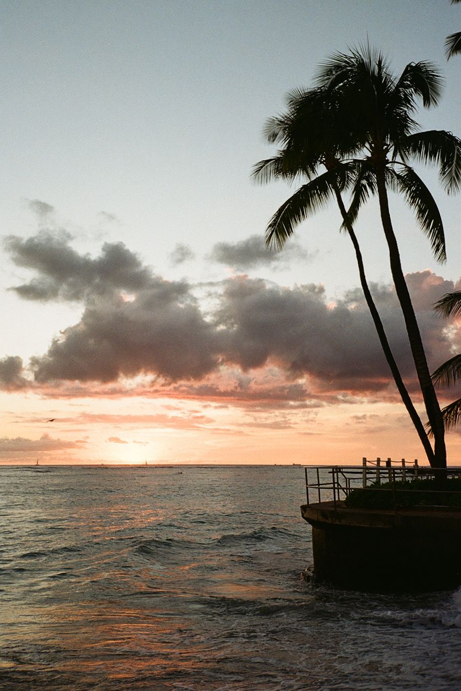 <img src="waikiki_sunset.jpg" alt="Waikiki Sunset: Experience the breathtaking beauty of sunsets in Waikiki!">