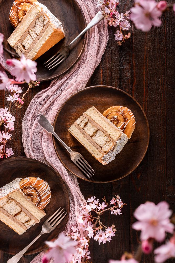 Cinnamon Bun Cake Slices - Photo by © Reka Csulak.jpeg